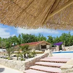 Holidays - Les 3 Cantons Tente de luxe Saint-Antonin