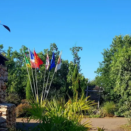 Holidays - Les 3 Cantons אוהל מפואר