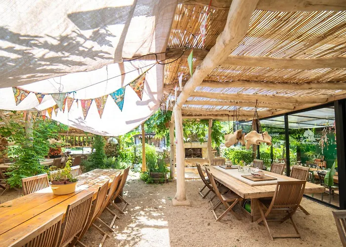 Holidays - Les 3 Cantons ラグジュアリーテント *